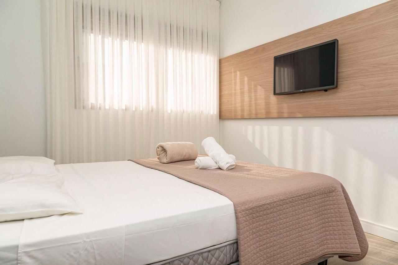 Punta Blu 102-7 - Apartamento De Alto Padrao Em Condominio Exclusivo, Quadra Poliesportiva - Piscina - Portaria 24H. Bombinhas Buitenkant foto
